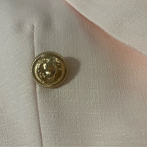 Blazer - Picture 7 of 10